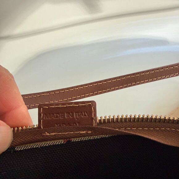 Burberry mini purse clutch - Picture 2 of 8